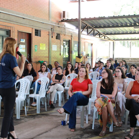 colaboradores em treinamento