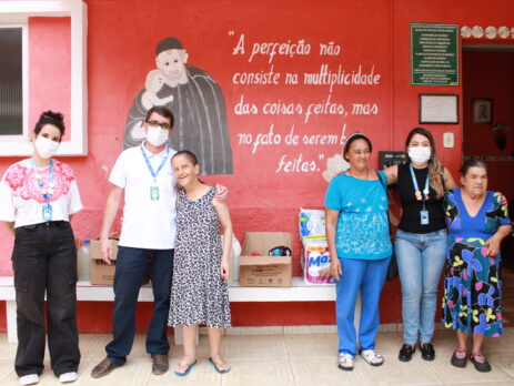 doações
